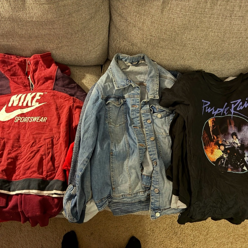 Sports/Band/Denim 30pc Bundle